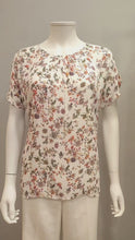 Load and play video in Gallery viewer, ROUND NECK FLORAL VISCOSE BLOUSE WITH FRONT GATHERS
