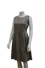 Load image into Gallery viewer, S/LESS ROUND NECK 2 PLEATS POLKA DOT COTTON DRESS
