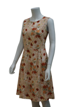 Load image into Gallery viewer, S/LESS R NECK 2 PLEATS DRESS
