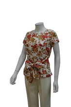Load image into Gallery viewer, SHORT SLEEVE BLOUSE WITH TIE
