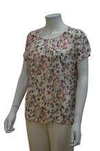 Load image into Gallery viewer, ROUND NECK FLORAL VISCOSE BLOUSE WITH FRONT GATHERS
