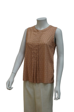 Load image into Gallery viewer, S/LESS R NECK FRT PLEAT U BLOUSE
